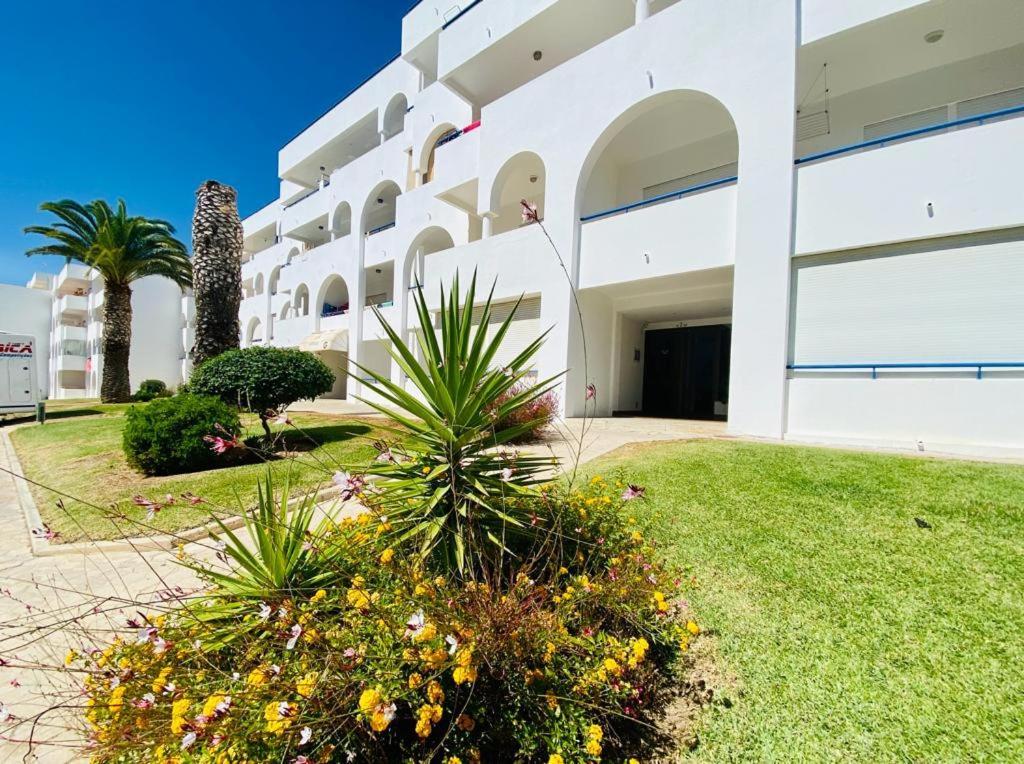 Quarto Casa Na Praia Porches  Eksteriør bilde